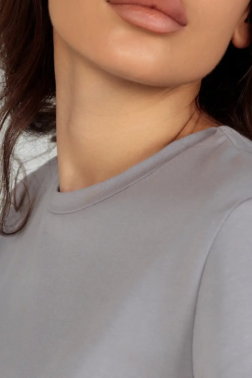 Пошив одежды под заказ Москва Фабрика Весна корпоративная одежда оптом